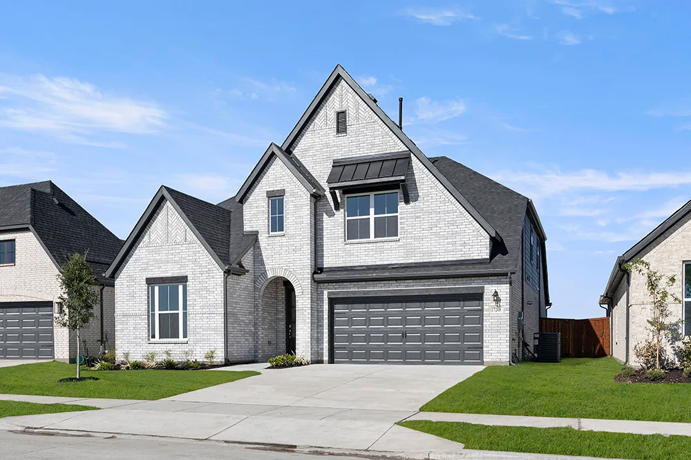San Marcos at 17208 Oxborough Dr. Fort Worth, Justin, Texas: photo 2