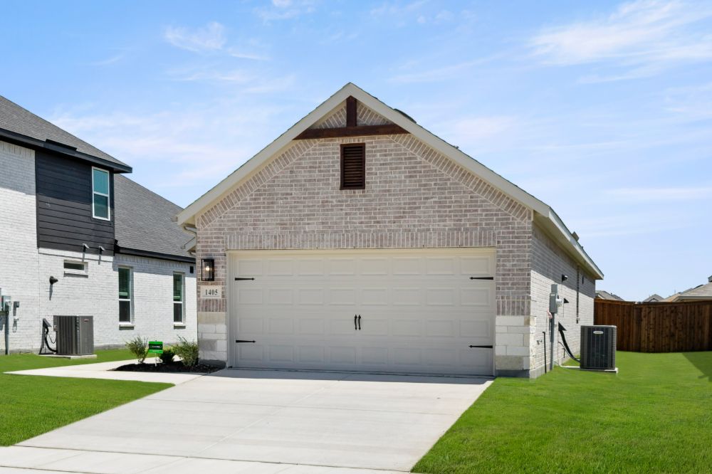 Burnet at 1405 Grove Pond Rd., Forney, Texas: photo 3